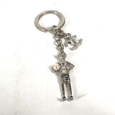 CHANEL key ring metal Silver CC COCO Mark Coco D'or Coco Chanel Camellia Fake Pearl Women Used Authentic